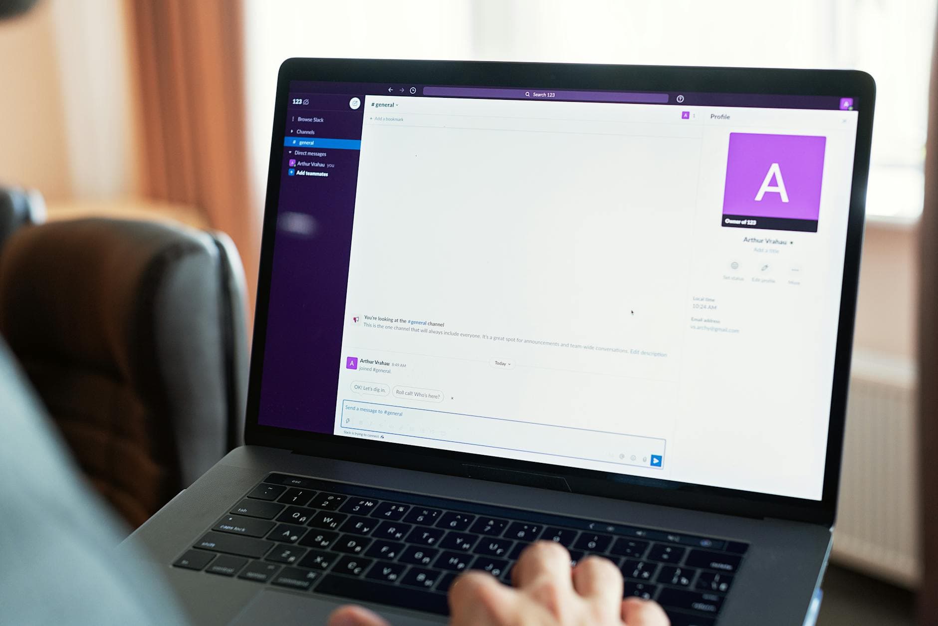 REST vs GraphQL: Enterprise API Guide & Cloud Deployment